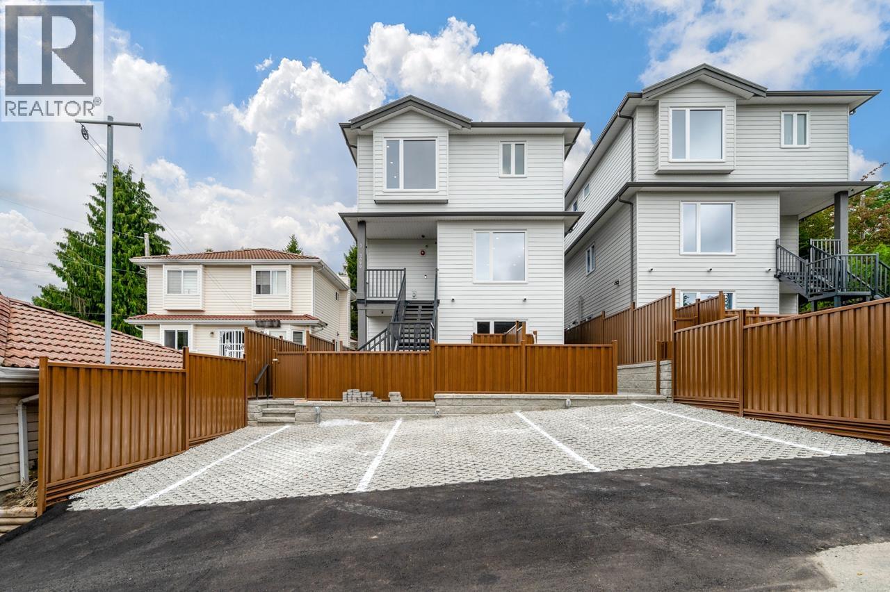 Photo 21 of 1 3090 Vanness Avenue, Vancouver BC