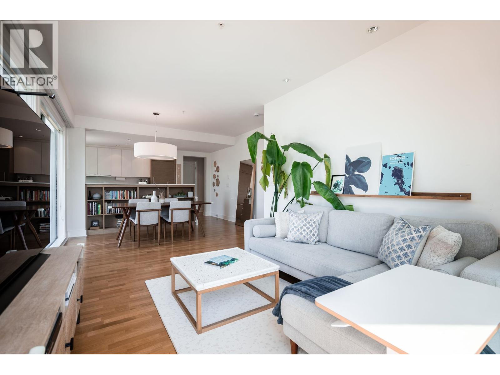 Photo 6 of 306 2128 W 40th Avenue, Vancouver BC