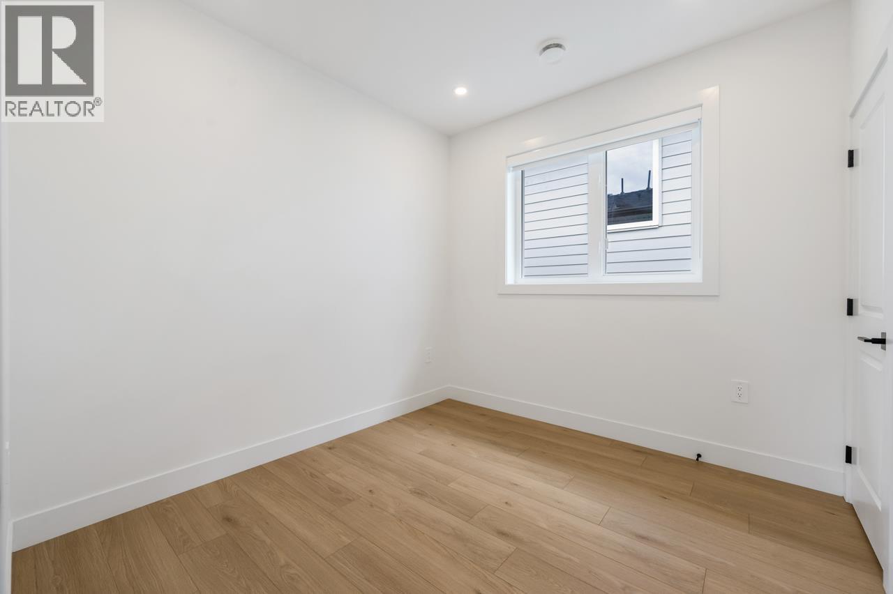 Photo 10 of 3 3090 Vanness Avenue, Vancouver BC