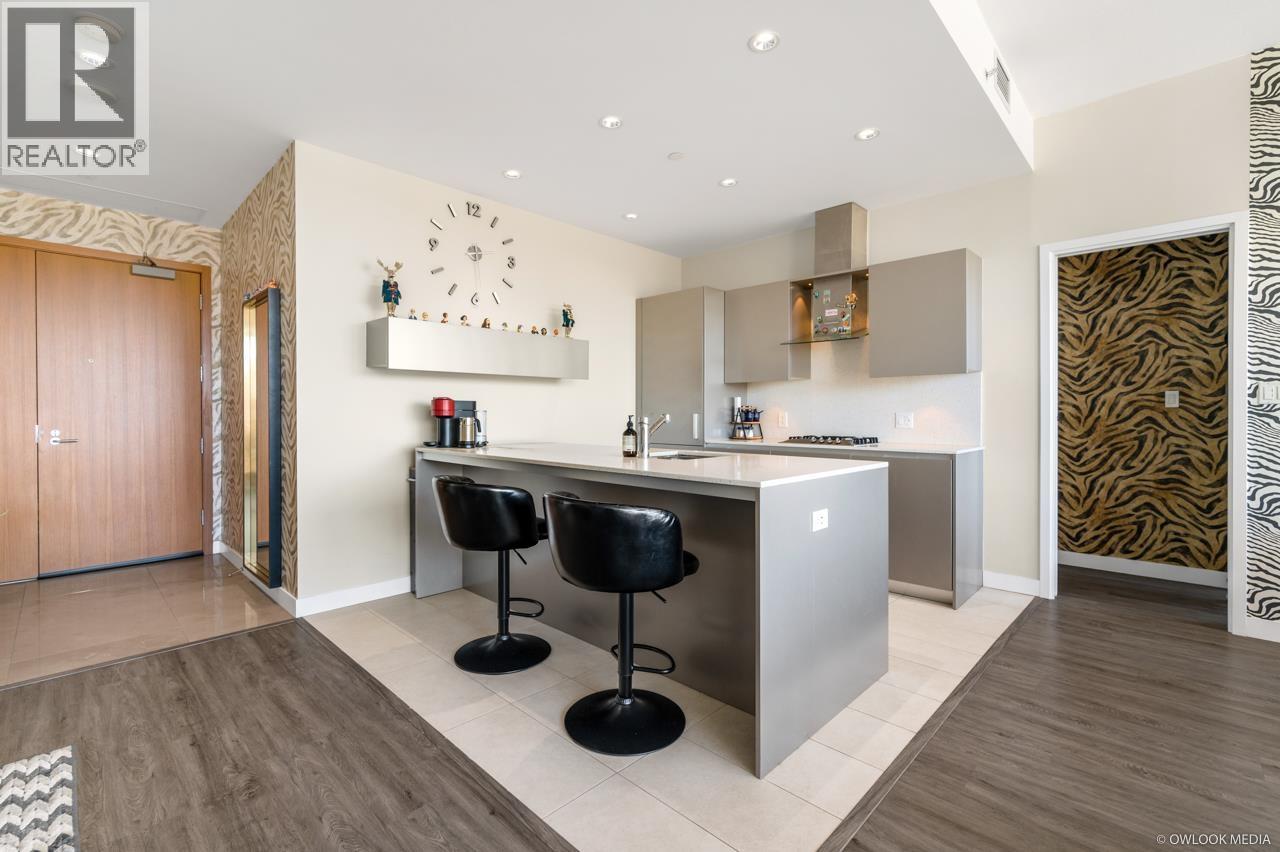 Photo 6 of 309 5177 Brighouse Way, Richmond BC