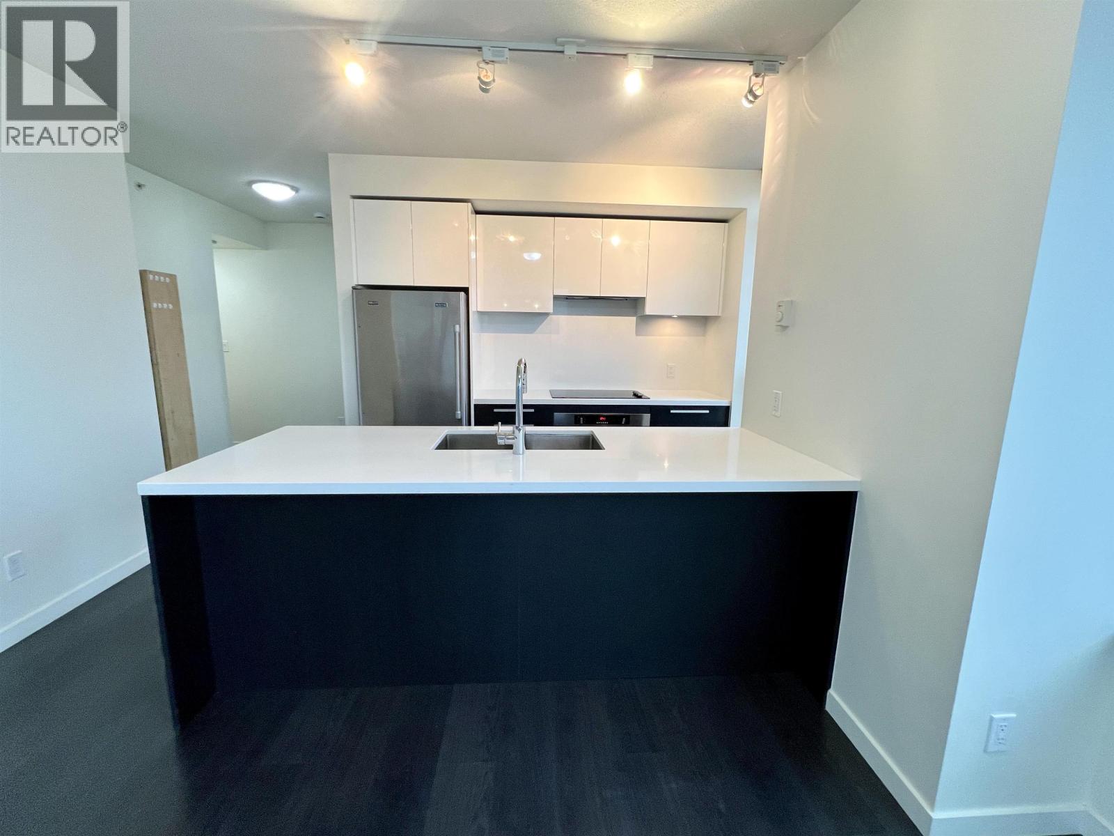 Photo 7 of 2707 6333 Silver Avenue, Burnaby BC