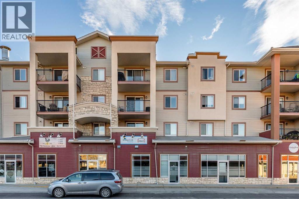 Photo 1 of 2 3 4 505 Railway Street W, Cochrane AB