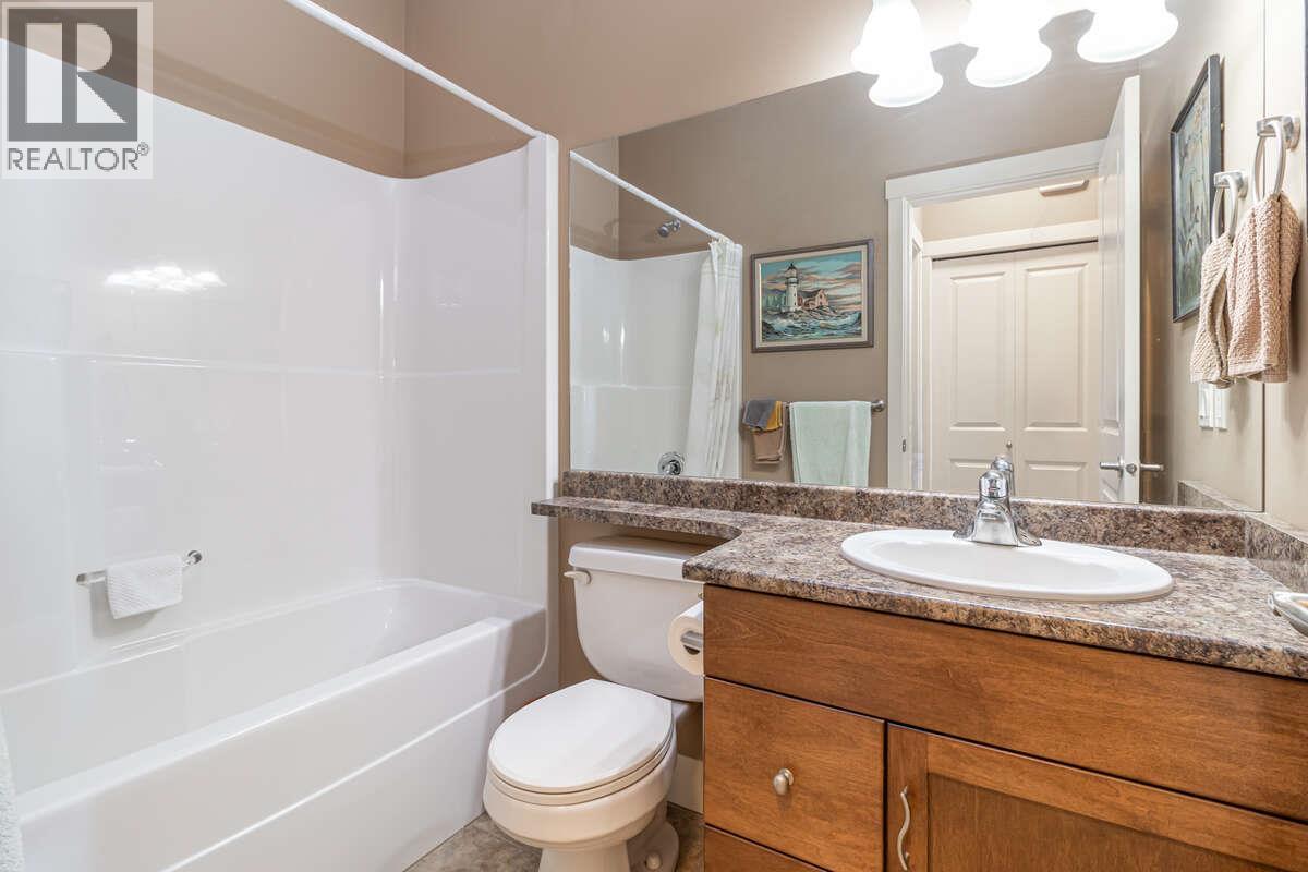 5 3359 Cougar Road, West Kelowna