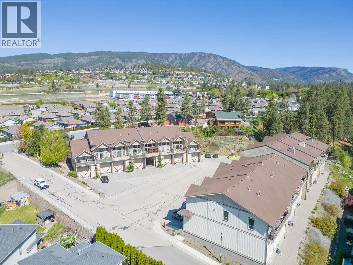 5 3359 Cougar Road, West Kelowna