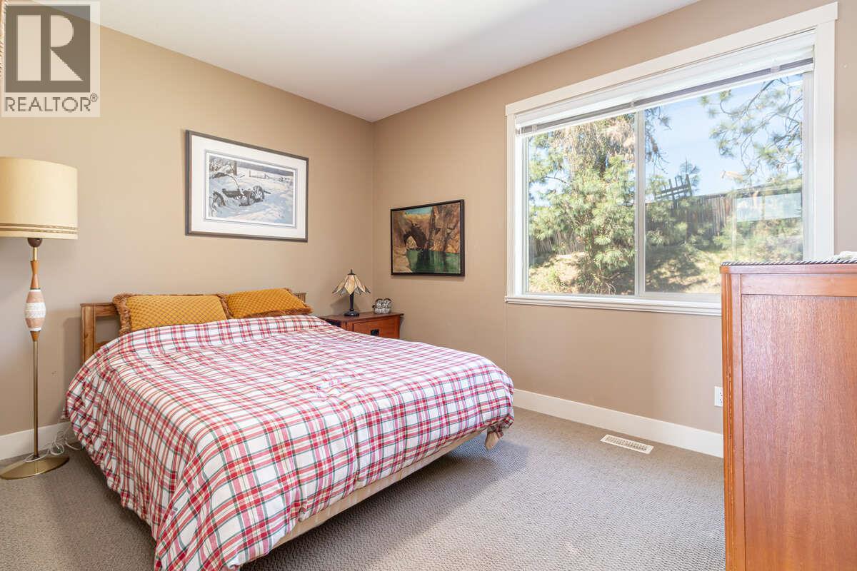 5 3359 Cougar Road, West Kelowna