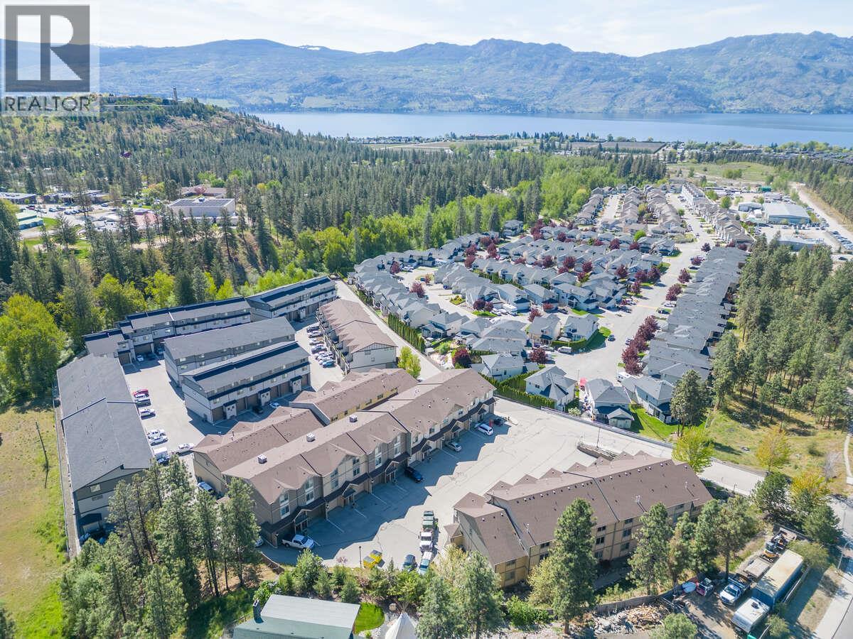 5 3359 Cougar Road, West Kelowna