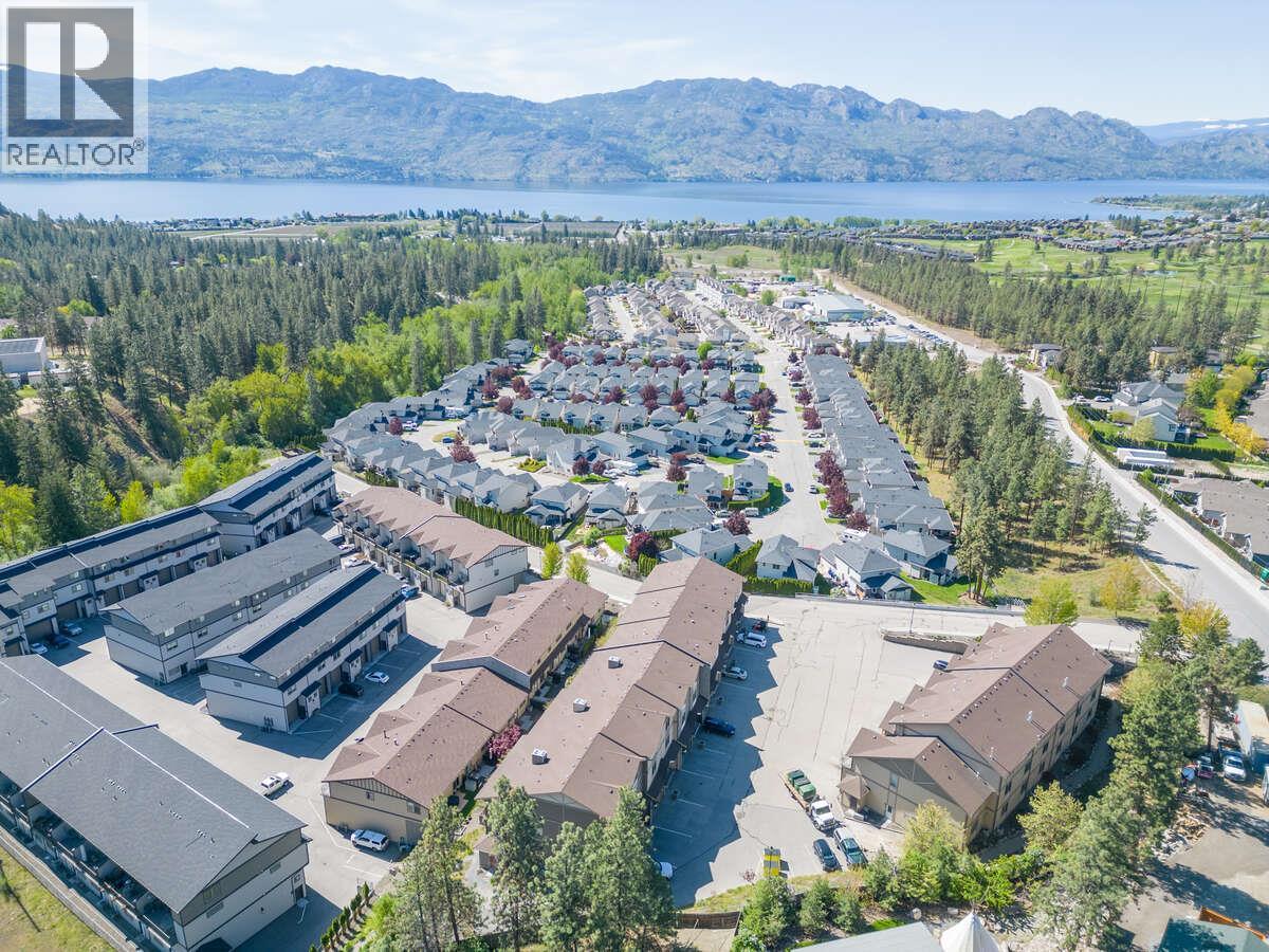 5 3359 Cougar Road, West Kelowna