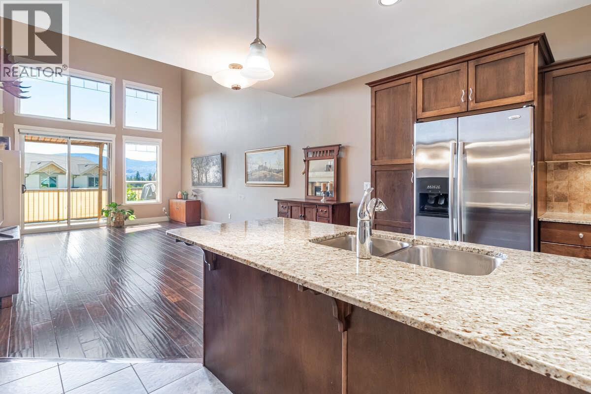 5 3359 Cougar Road, West Kelowna