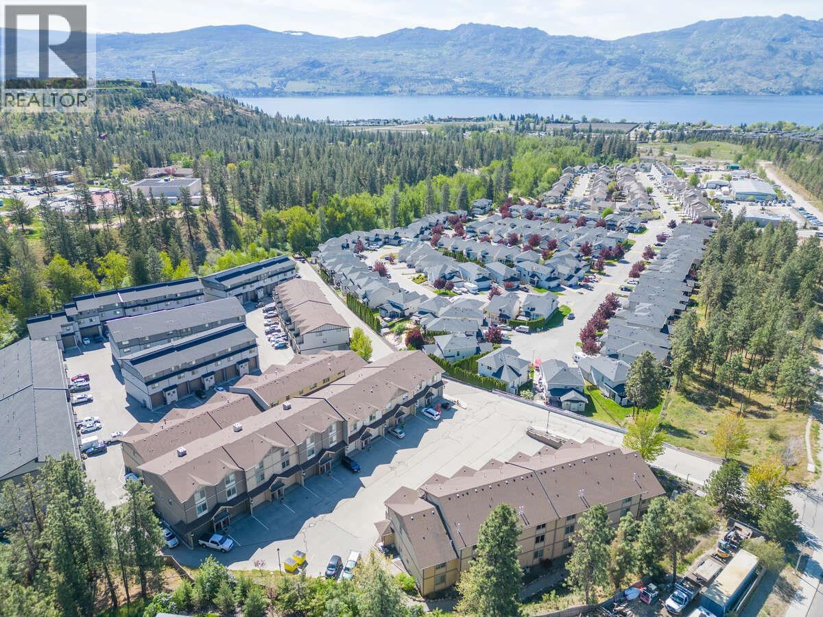 5 3359 Cougar Road, West Kelowna
