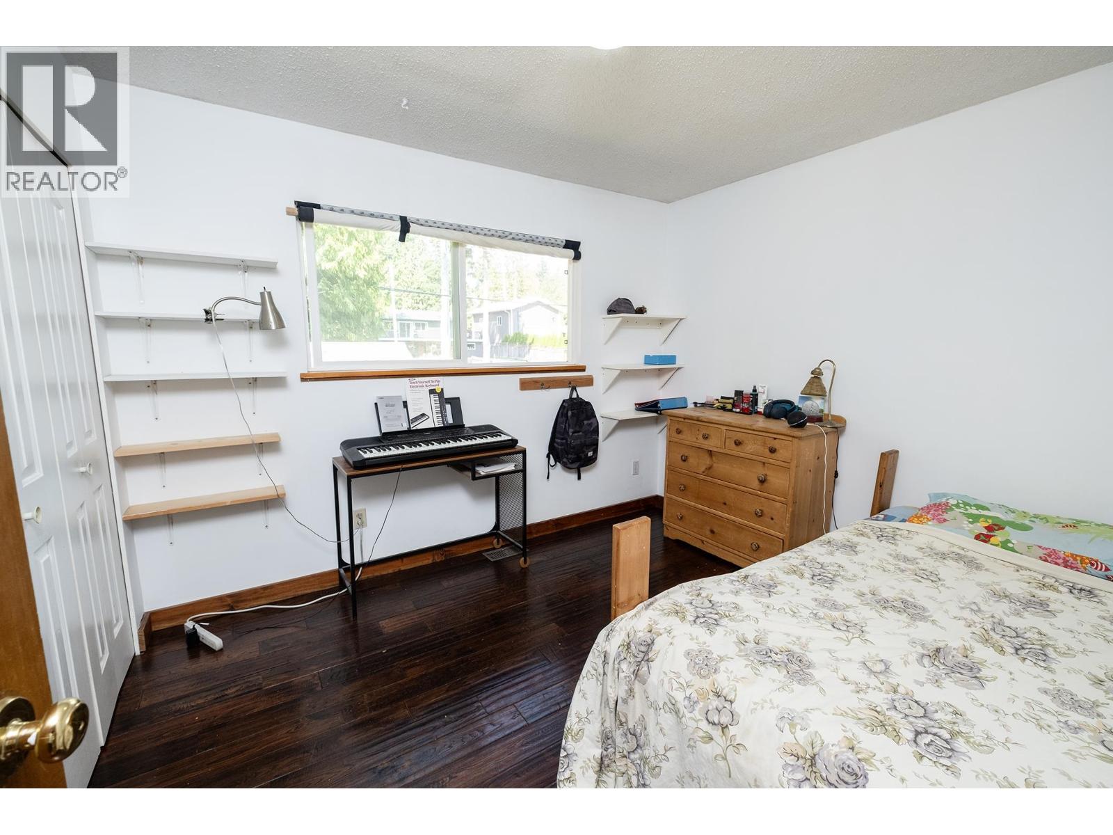 1160 ROSAMUND ROAD, Gibsons