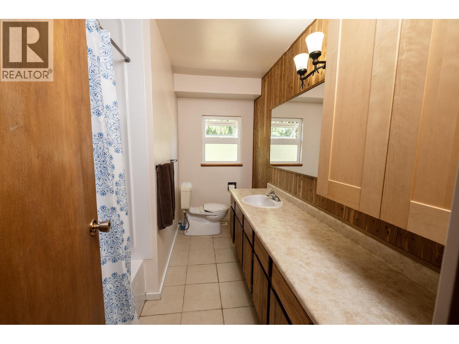 1160 ROSAMUND ROAD, Gibsons