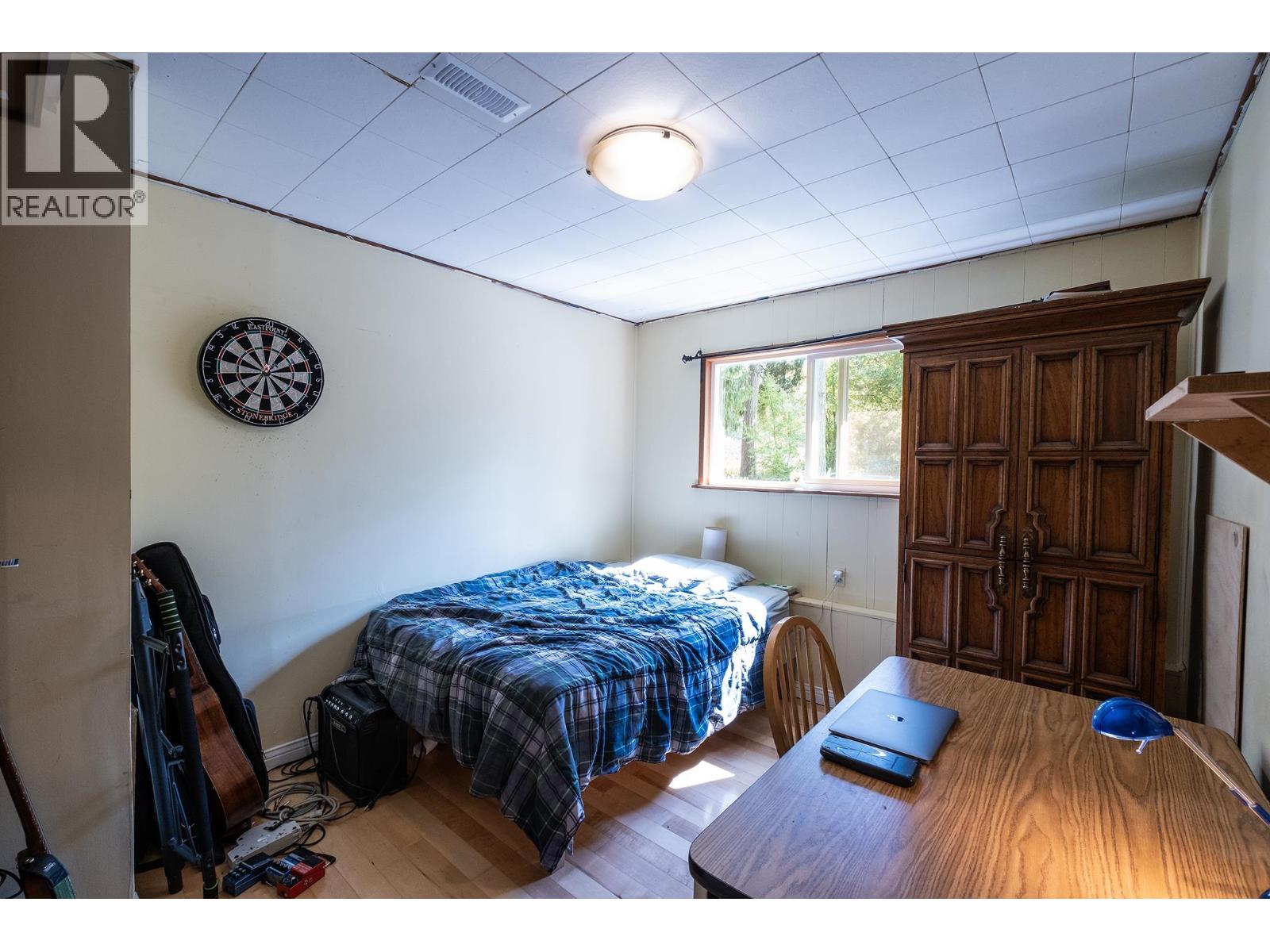 1160 ROSAMUND ROAD, Gibsons
