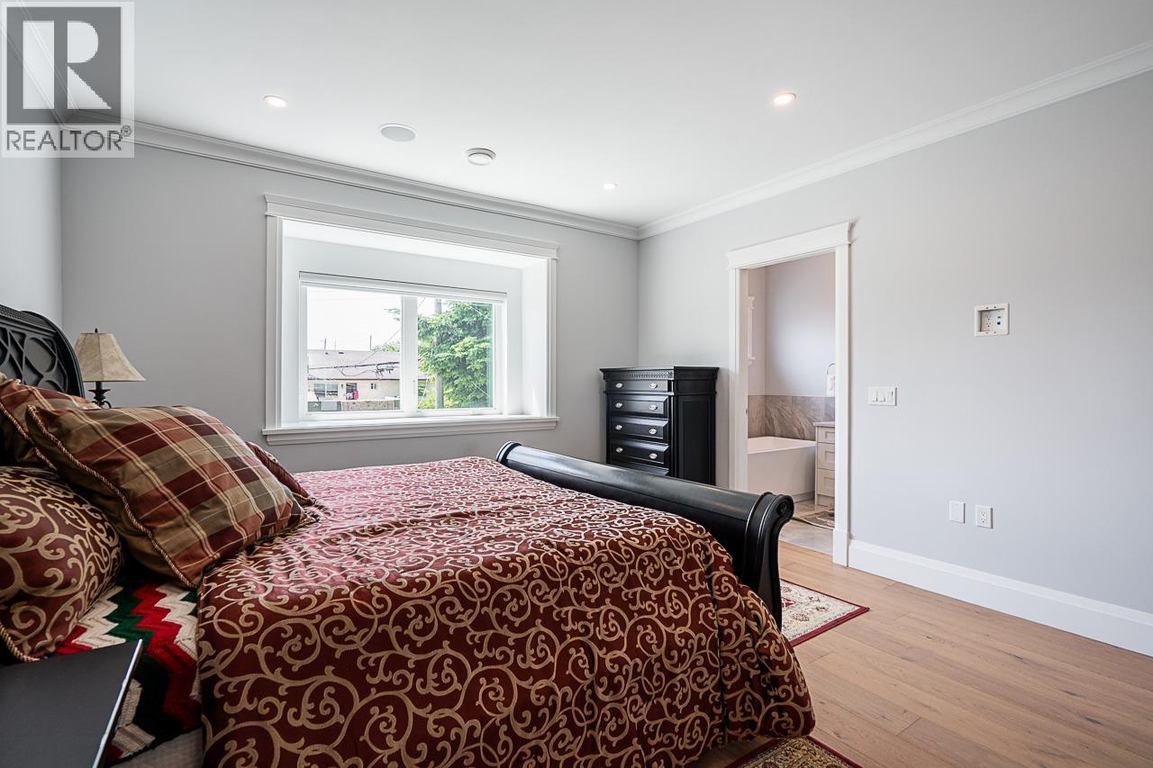 Photo 18 of 6792 Elwell Street, Burnaby BC