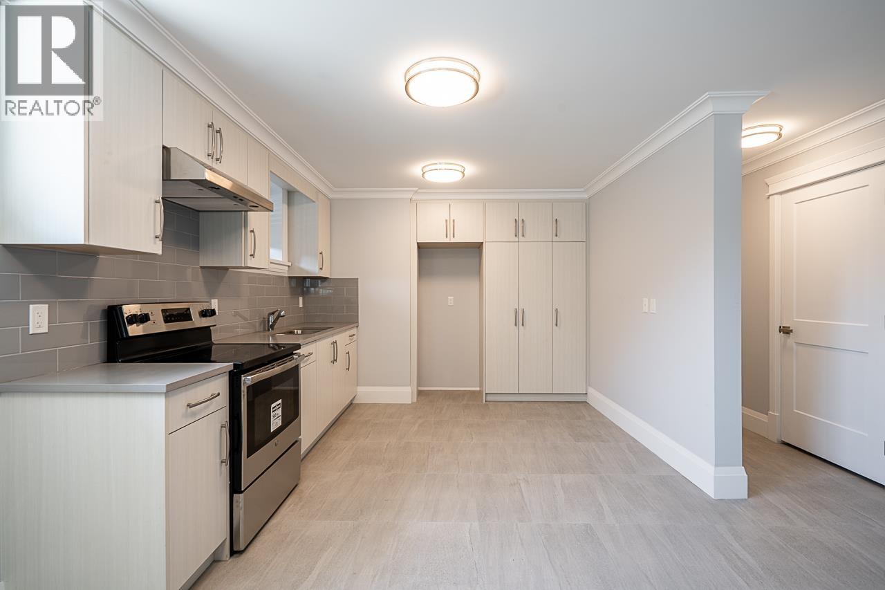Photo 30 of 6792 Elwell Street, Burnaby BC
