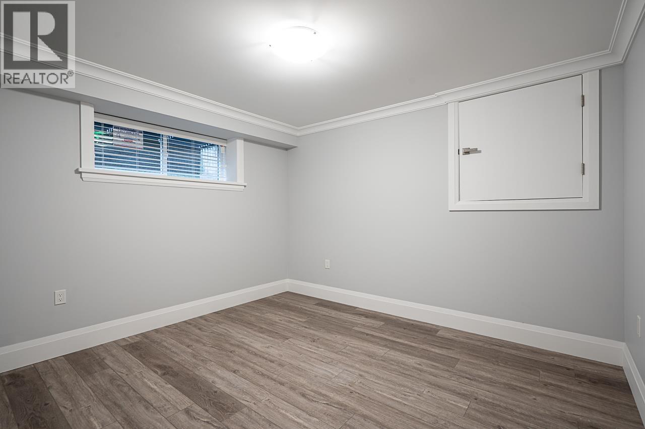 Photo 32 of 6792 Elwell Street, Burnaby BC