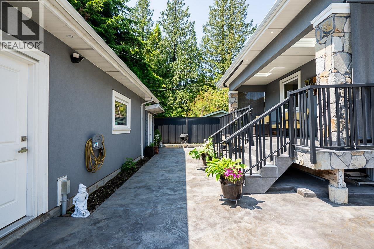 Photo 36 of 6792 Elwell Street, Burnaby BC
