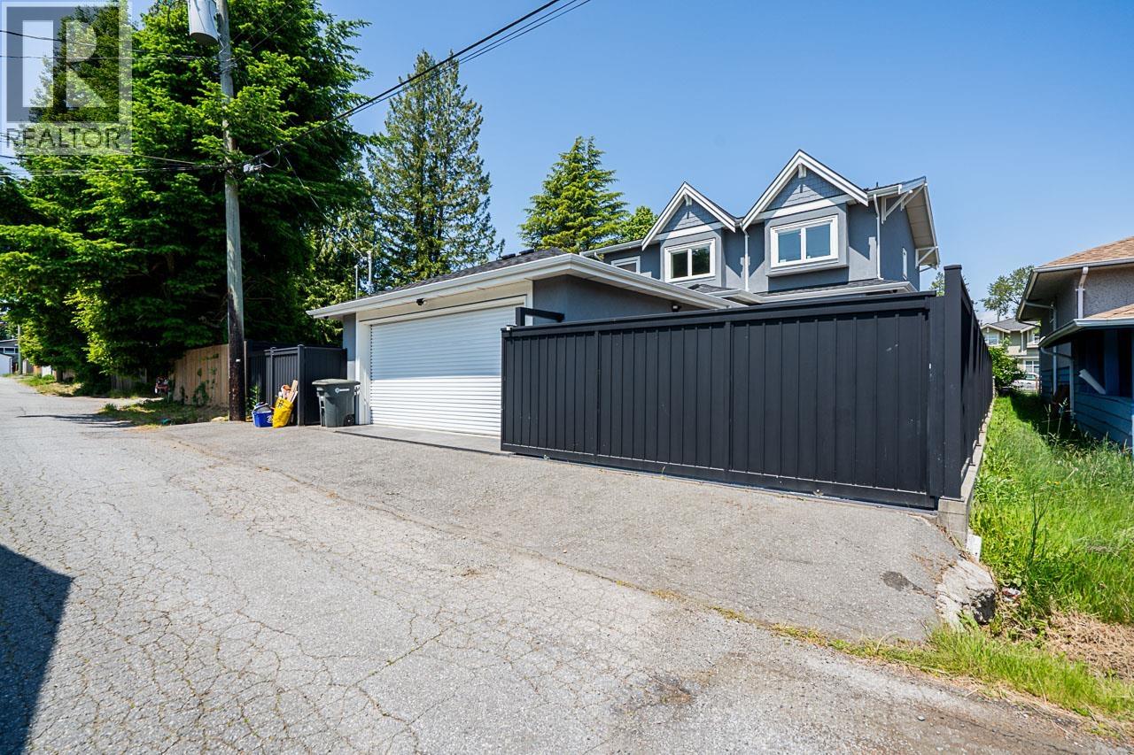 Photo 39 of 6792 Elwell Street, Burnaby BC
