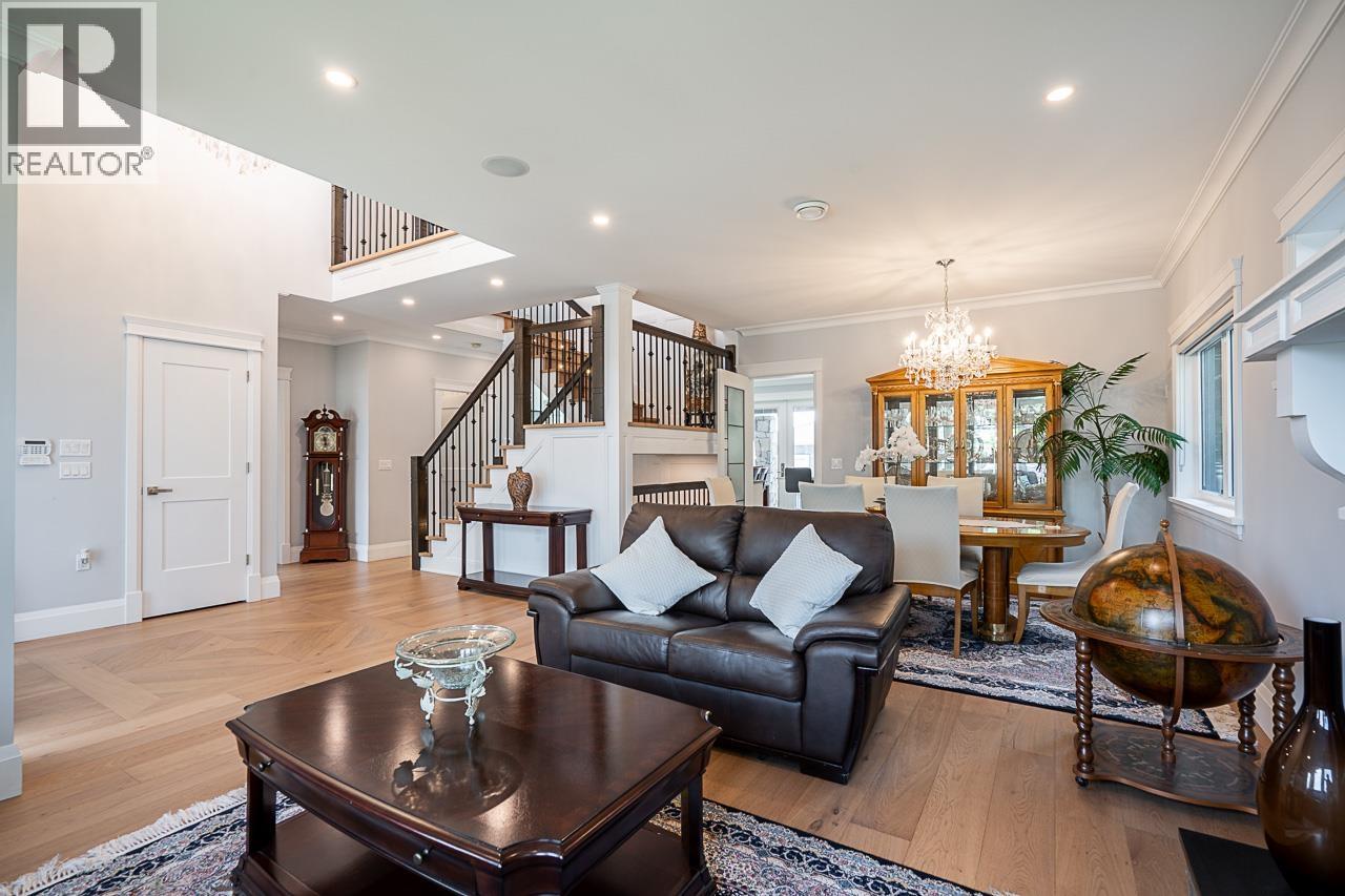 Photo 6 of 6792 Elwell Street, Burnaby BC