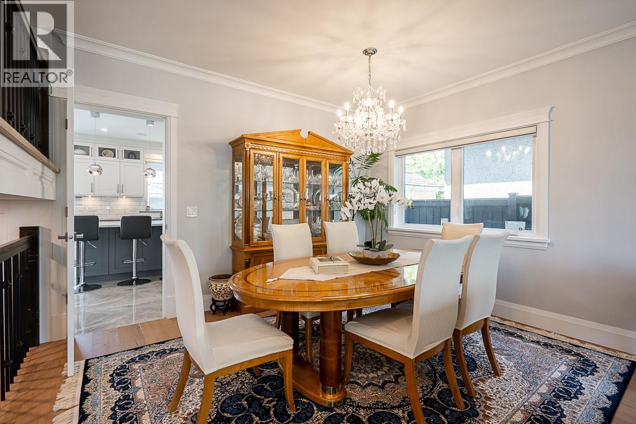 Photo 7 of 6792 Elwell Street, Burnaby BC