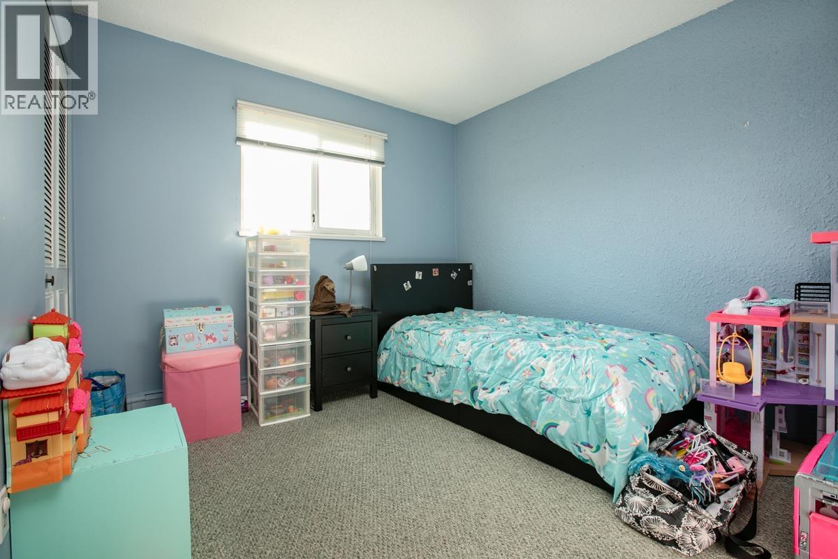 Photo 17 of 2135 Newport Avenue, Vancouver BC