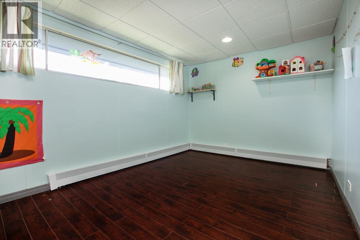 Photo 7 of 2135 Newport Avenue, Vancouver BC
