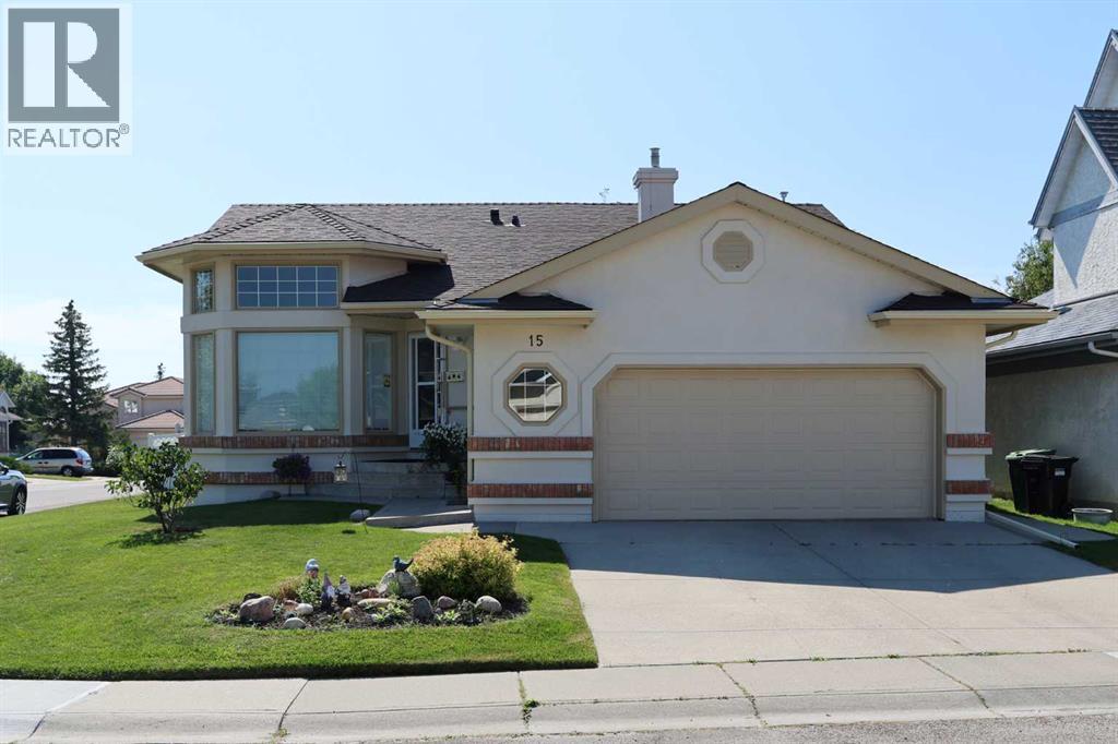Photo 1 of 15 Hampshire Close Nw, Calgary AB