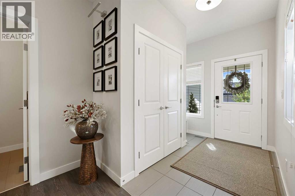 Photo 3 of 115 Bayview Circle Sw, Airdrie AB
