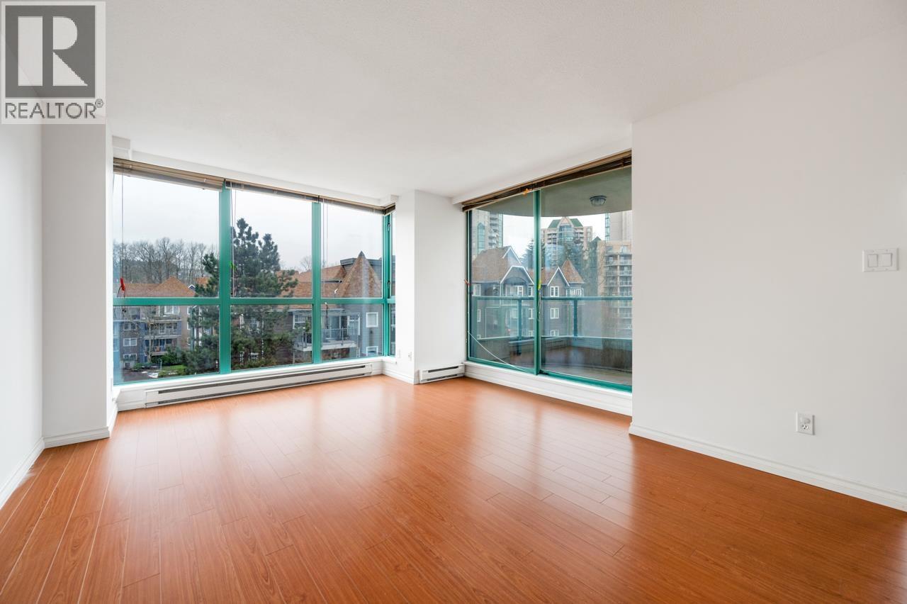 Photo 6 of 506 3071 Glen Drive, Coquitlam BC