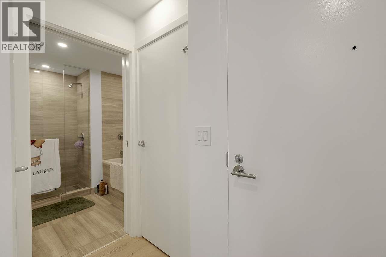 Photo 10 of 1501 1480 Howe Street, Vancouver BC