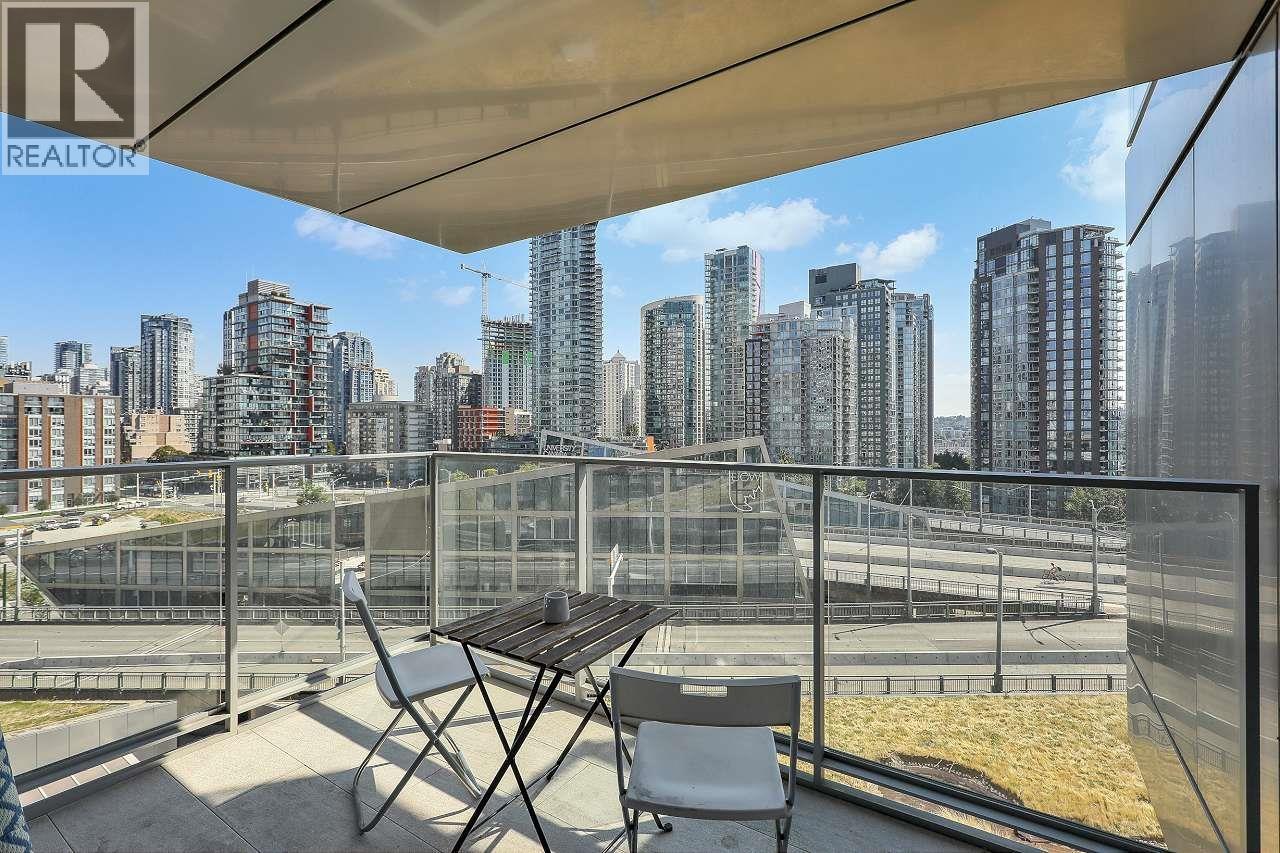 Photo 14 of 1501 1480 Howe Street, Vancouver BC