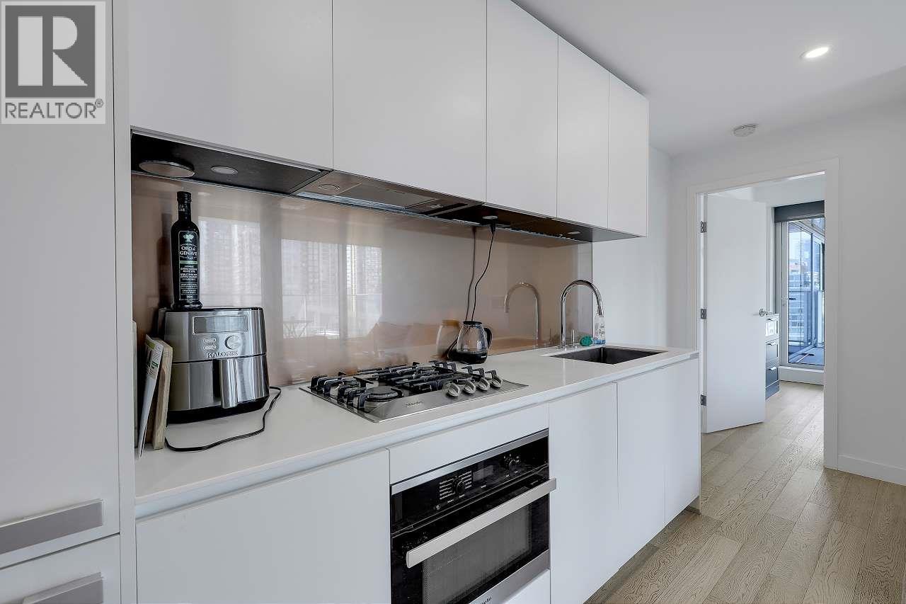 Photo 7 of 1501 1480 Howe Street, Vancouver BC
