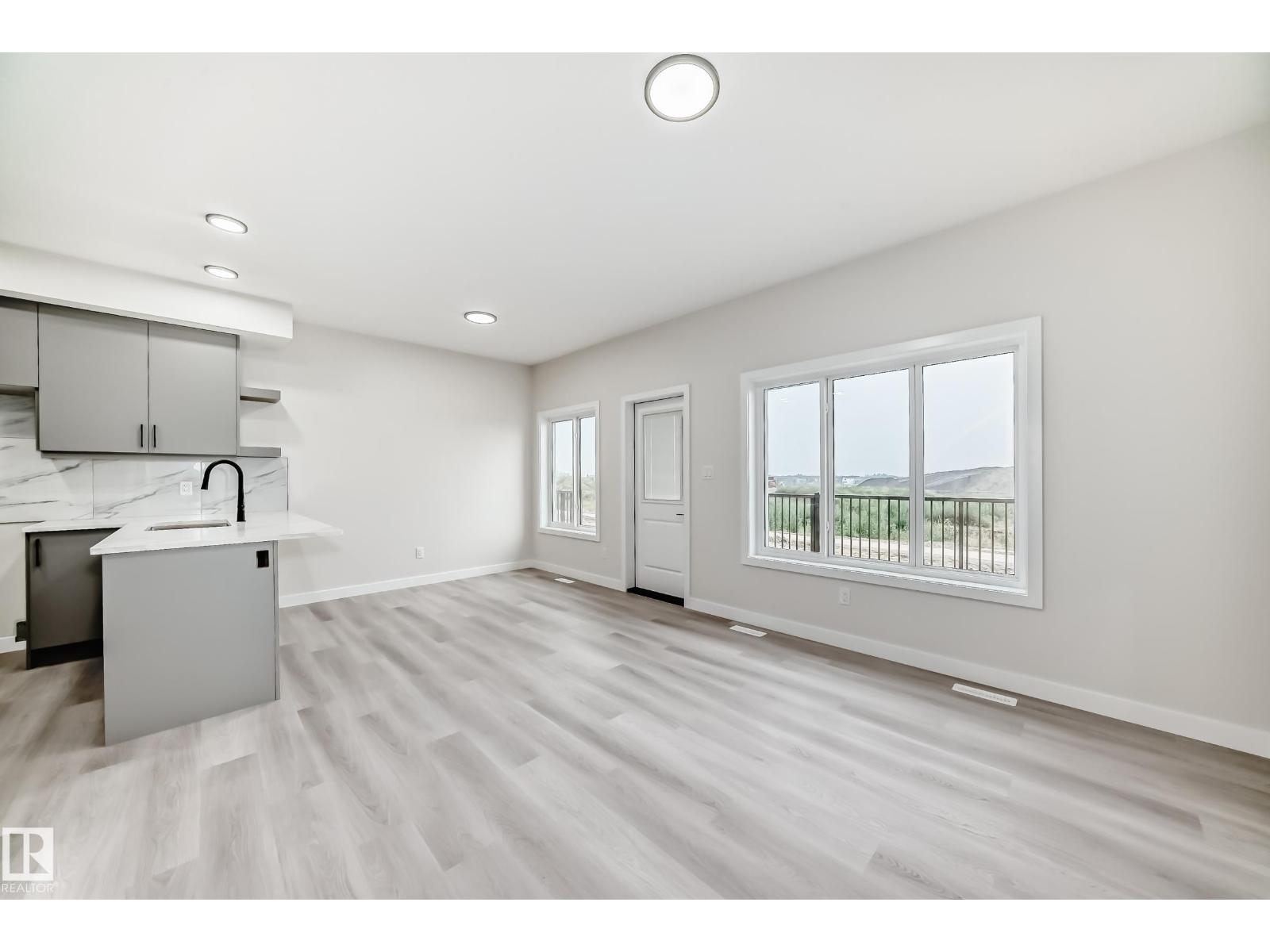 Photo 11 of 51 Patriot Wy, Spruce Grove AB