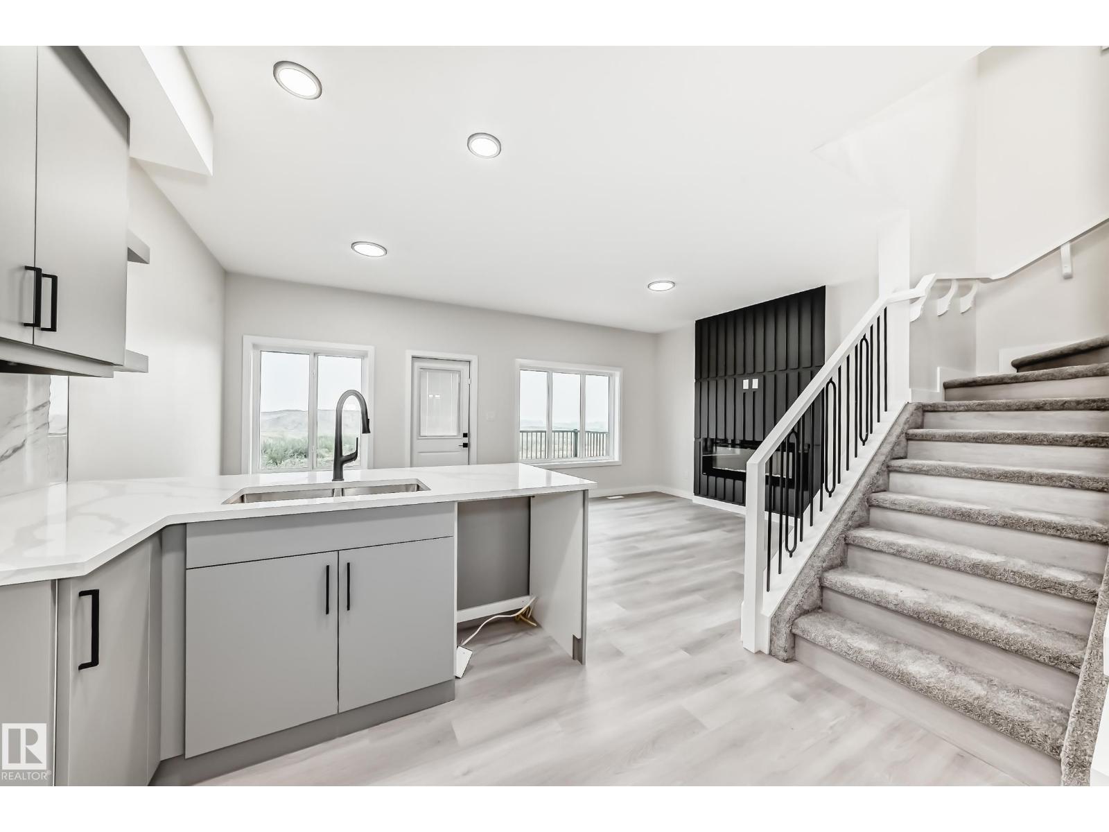 Photo 6 of 51 Patriot Wy, Spruce Grove AB