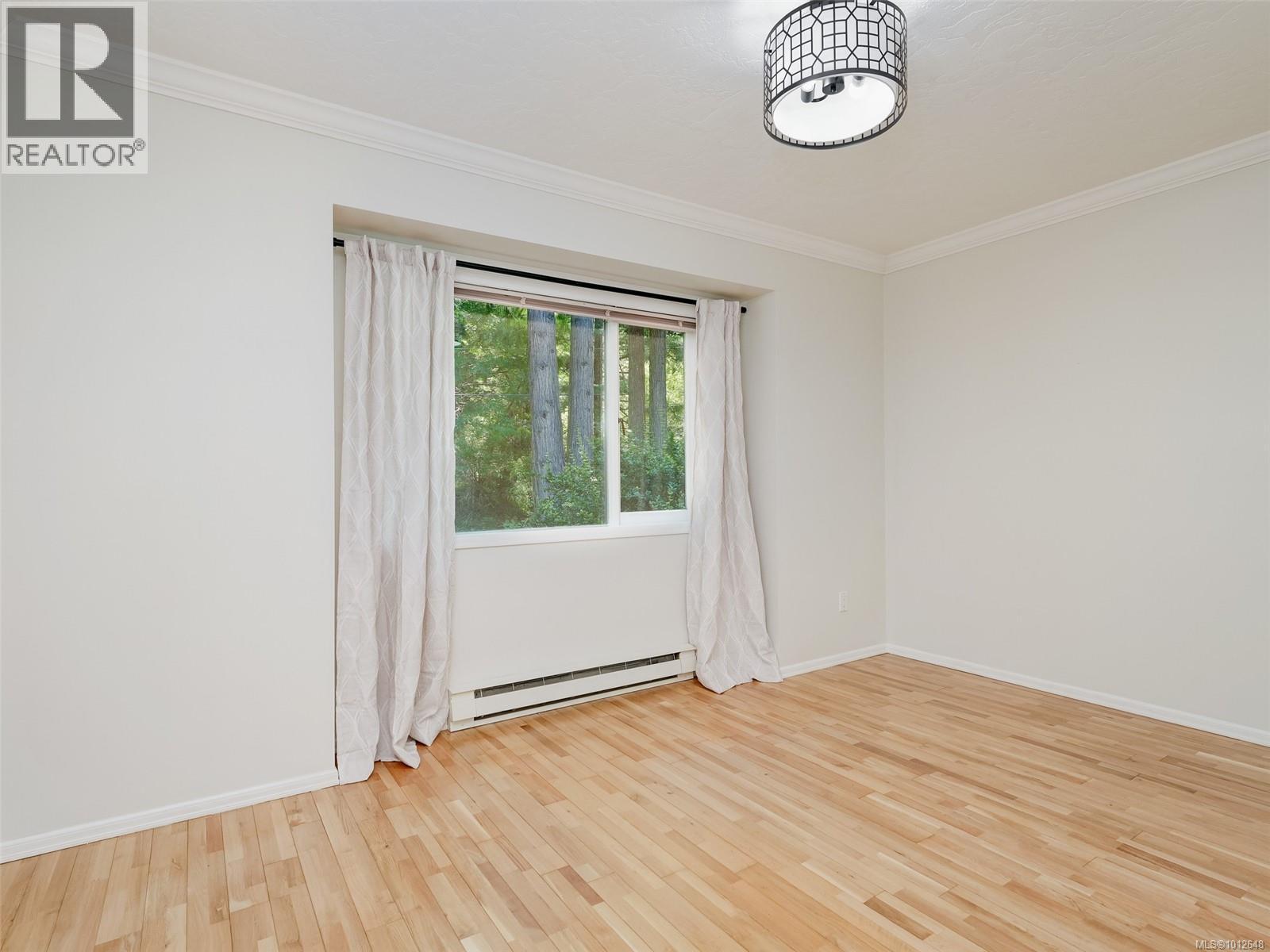 Photo 16 of 4860 Excelsior Rd, Saanich BC