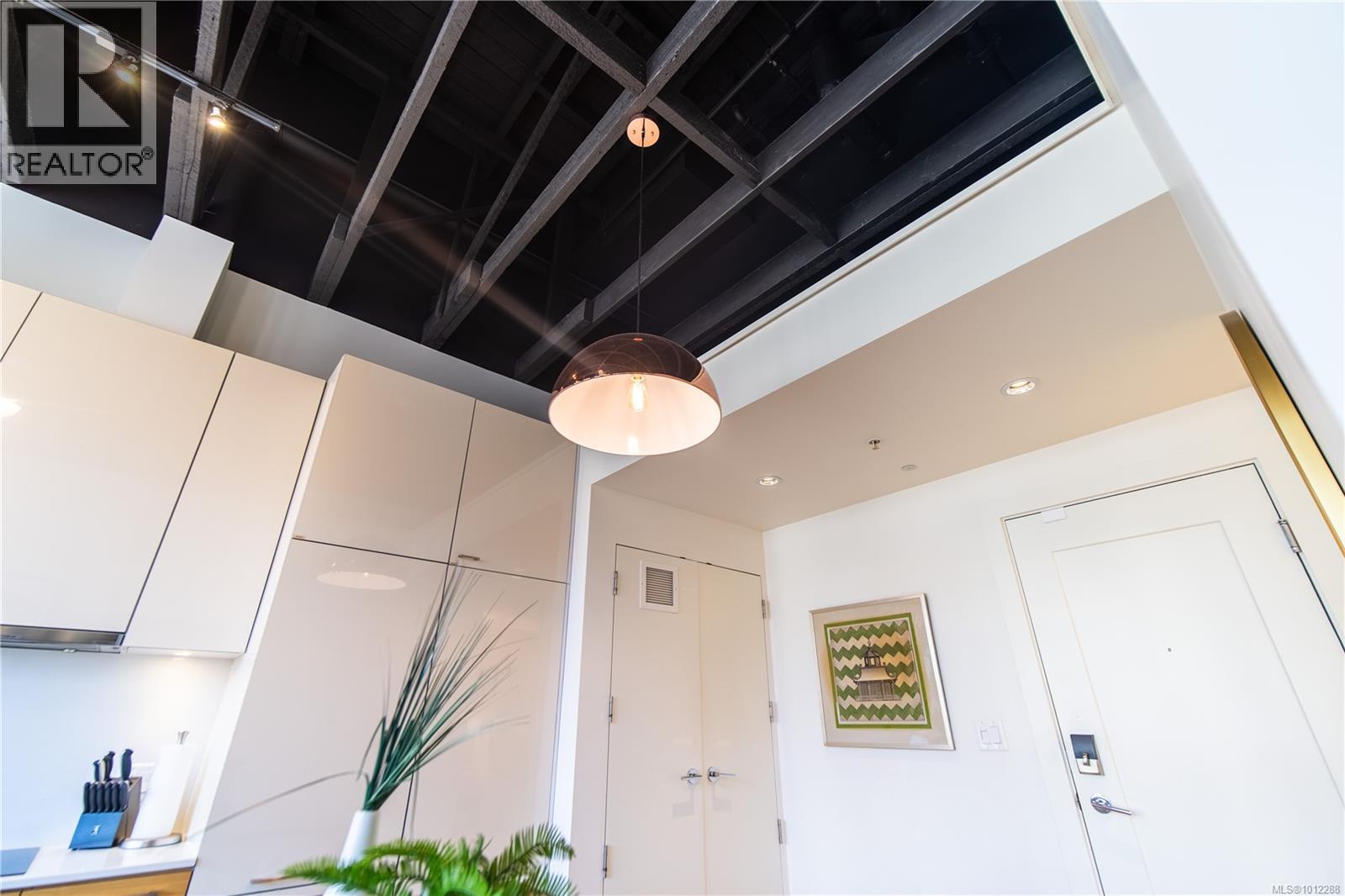 327 1610 Store Street, Victoria
