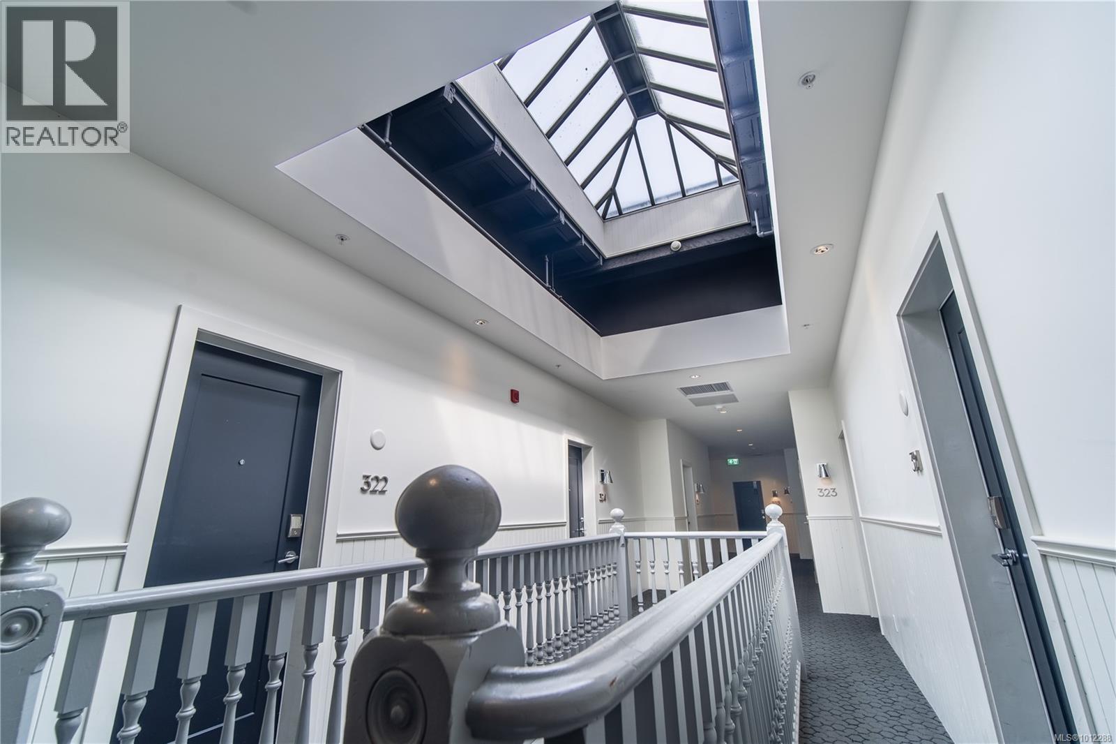 327 1610 Store Street, Victoria