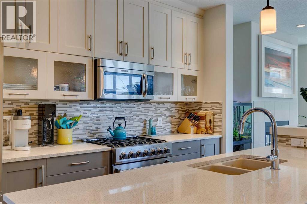 Photo 11 of 101 12 Street Ne, Calgary AB