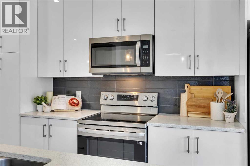 Photo 7 of 10073 46 Street Ne, Calgary AB