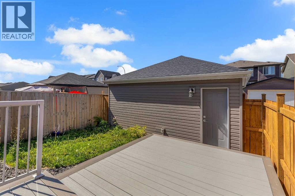Photo 8 of 10073 46 Street Ne, Calgary AB