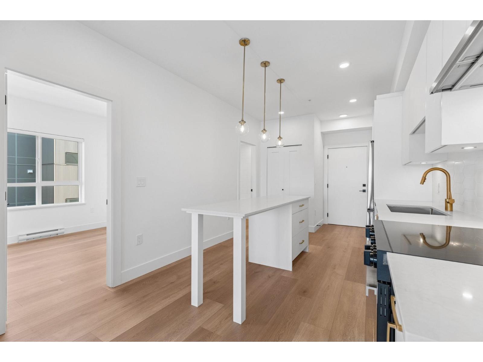 Photo 3 of 202 20286 72 B Avenue, Langley BC