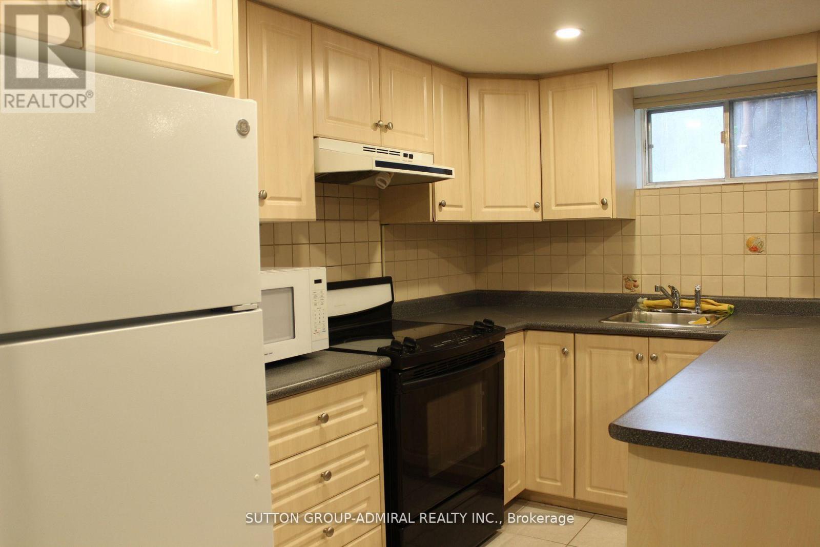 Photo 4 of Bsmt 5 Pennard Court, Toronto ON