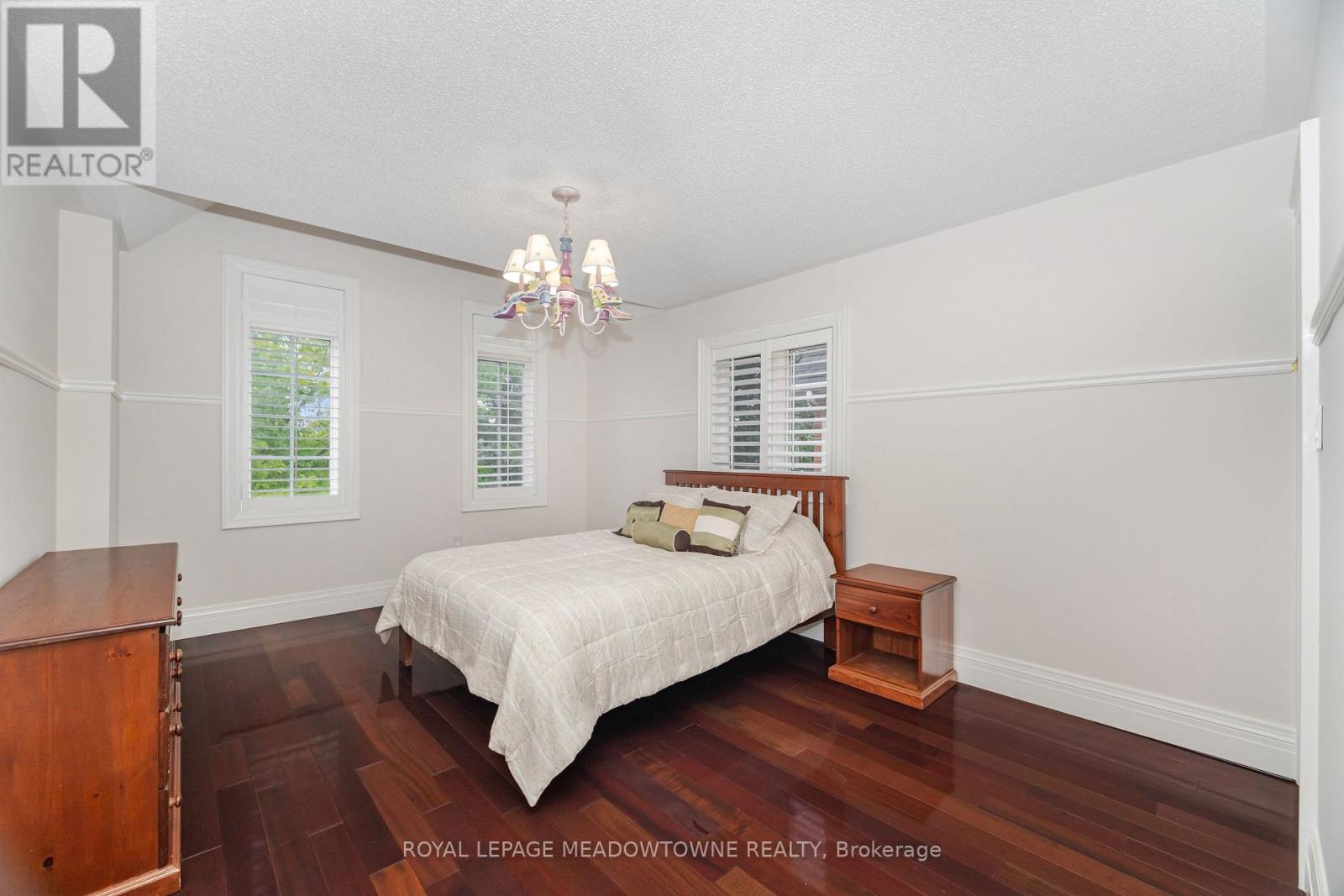 Photo 33 of 915 Gaslight Way, Mississauga ON