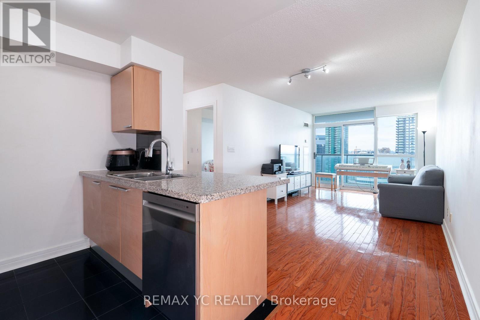 Photo 10 of 2612 16 Harrison Garden Boulevard, Toronto ON