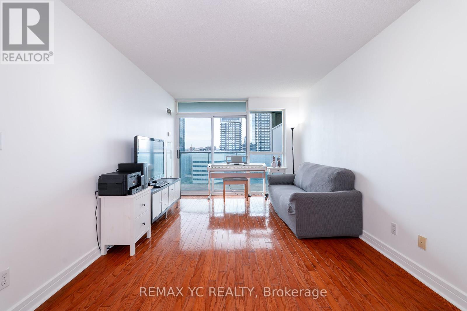 Photo 11 of 2612 16 Harrison Garden Boulevard, Toronto ON