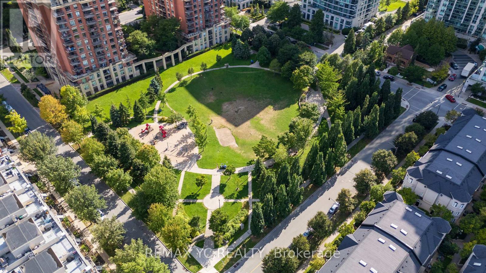 Photo 39 of 2612 16 Harrison Garden Boulevard, Toronto ON