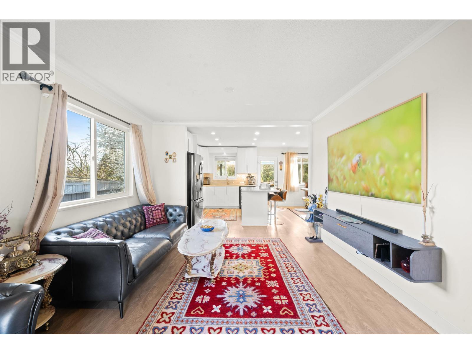 Photo 6 of 2333 Kirkstone Road, North Vancouver BC