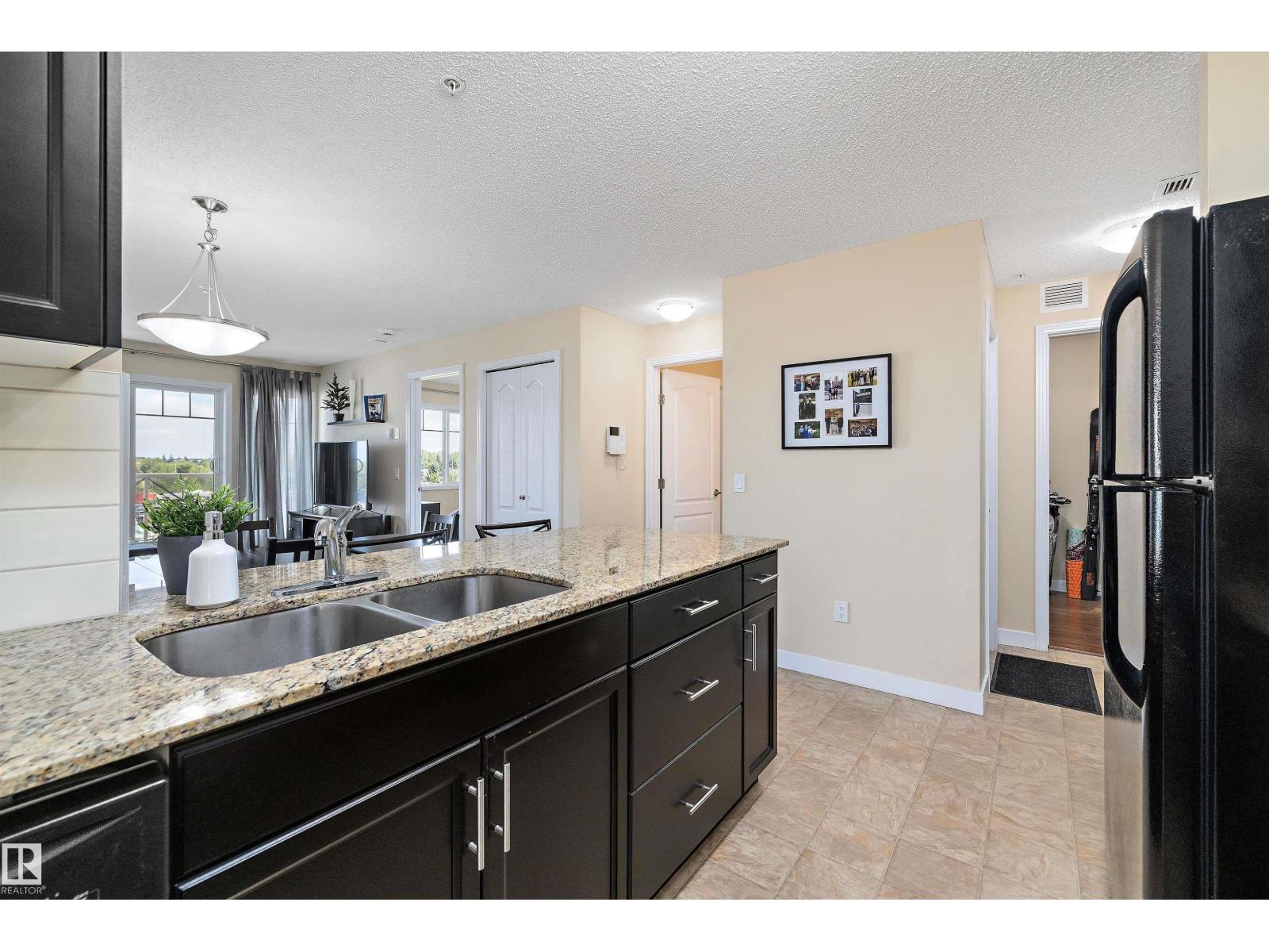 Photo 10 of 309 12650 142 Av Nw, Edmonton AB