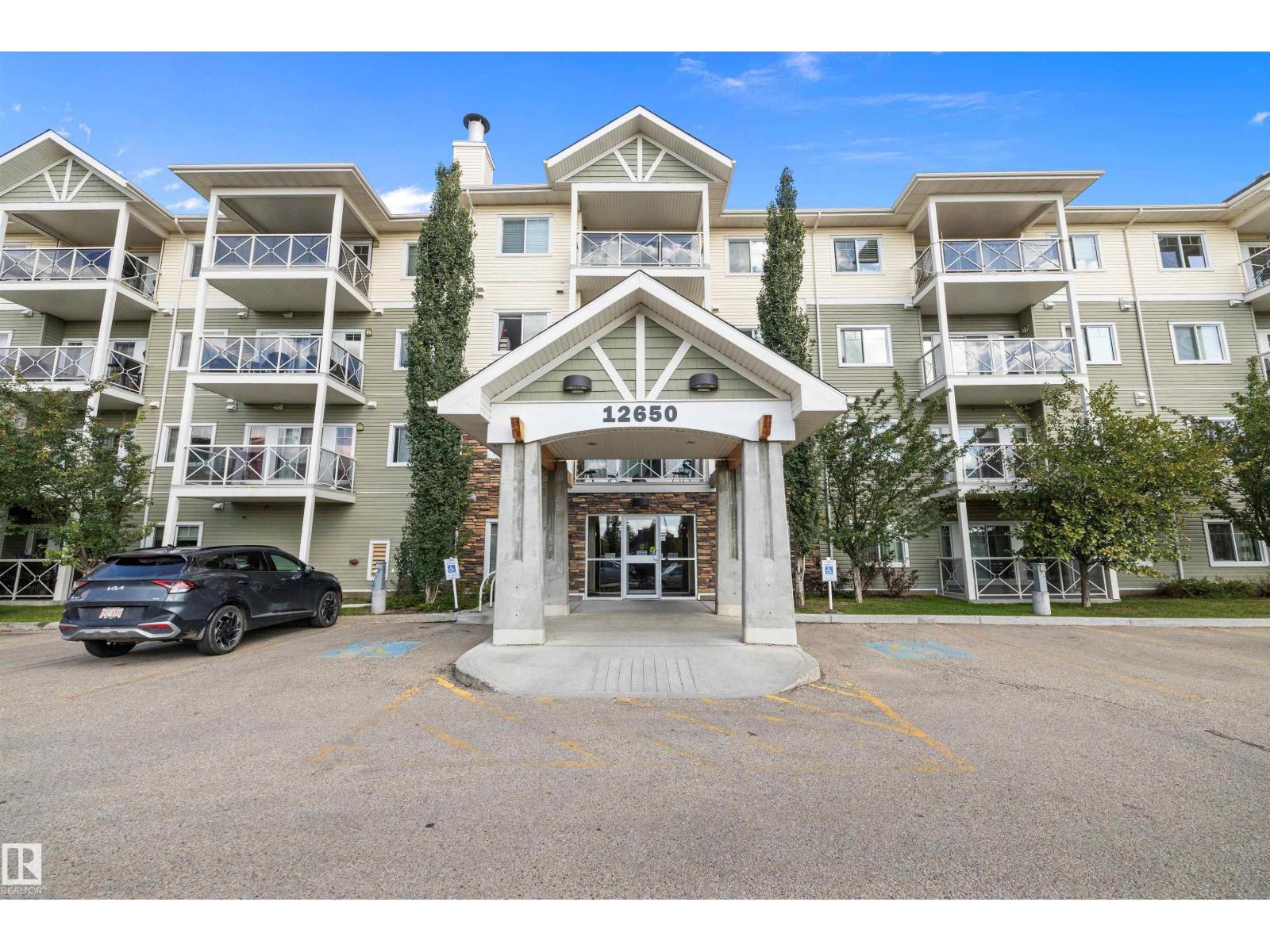 Photo 3 of 309 12650 142 Av Nw, Edmonton AB