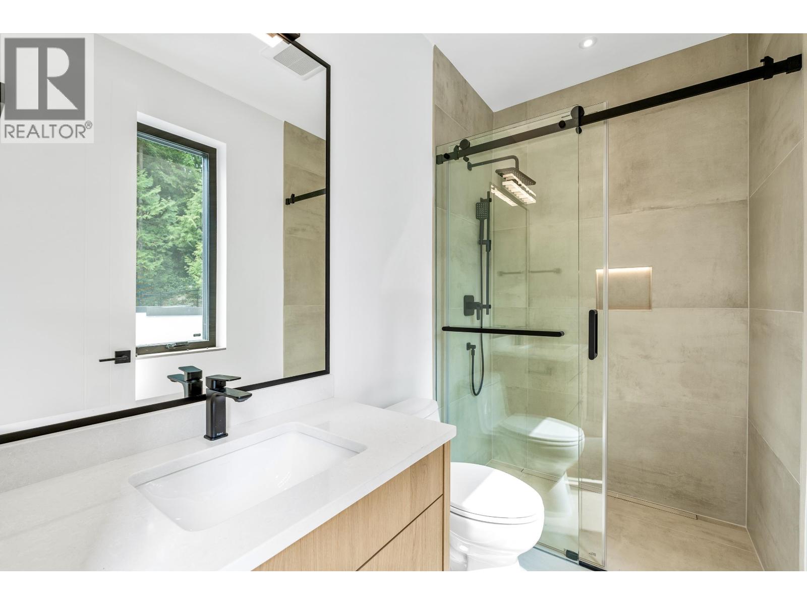 Photo 31 of 5773 Primrose Place, West Vancouver BC