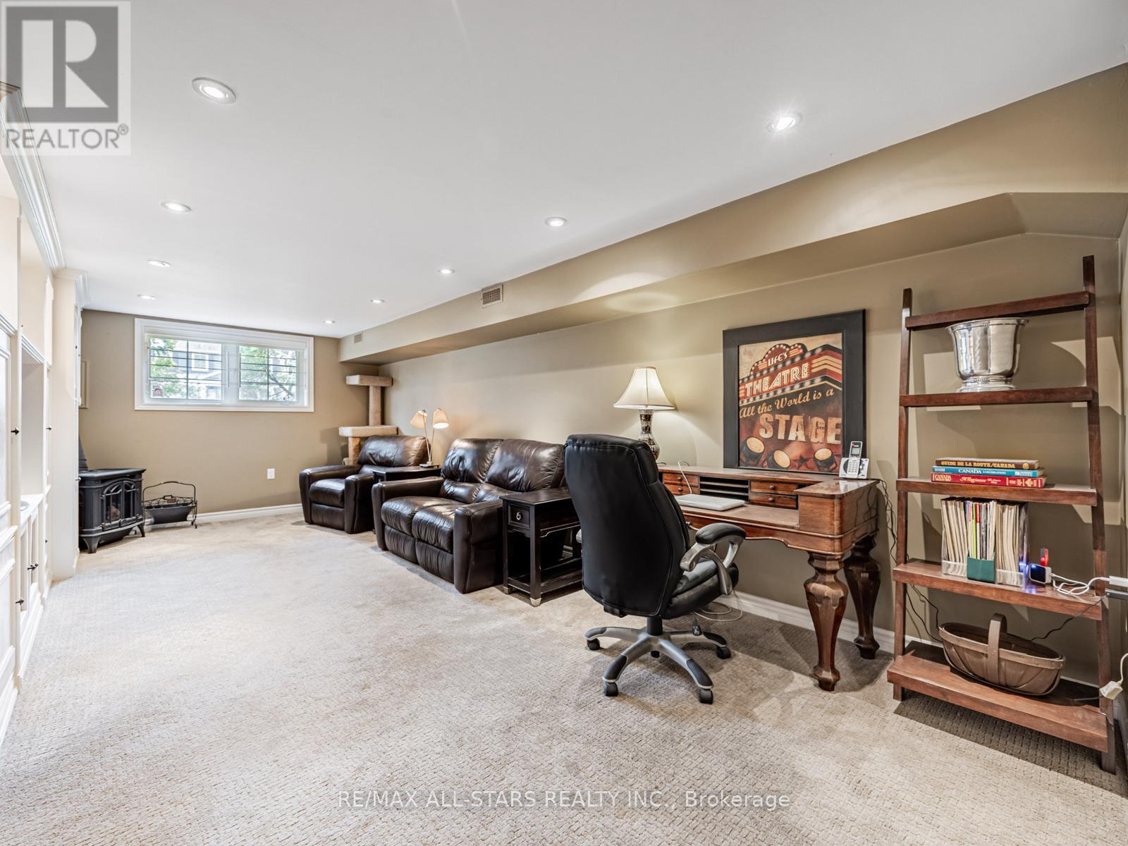 Photo 30 of 220 Catalina Drive, Toronto ON